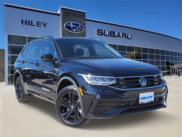 2024 Volkswagen Tiguan SE R-Line Black