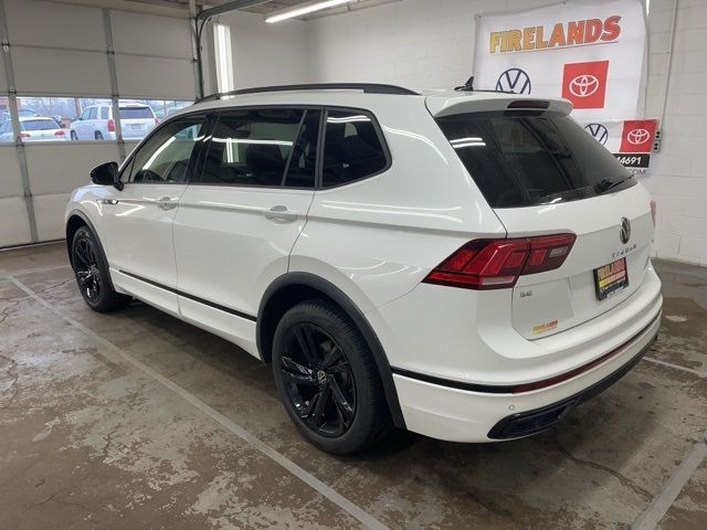 2024 Volkswagen Tiguan SE R-Line Black