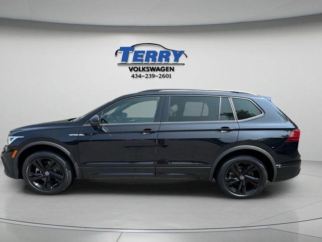 2024 Volkswagen Tiguan SE R-Line Black