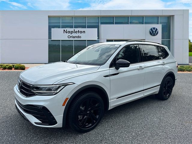 2024 Volkswagen Tiguan SE R-Line Black