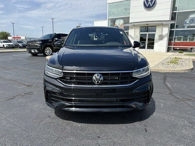 2024 Volkswagen Tiguan SE R-Line Black