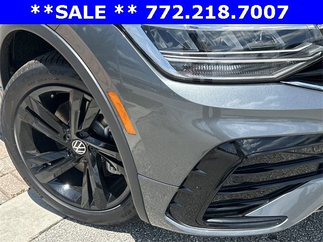 2024 Volkswagen Tiguan SE R-Line Black