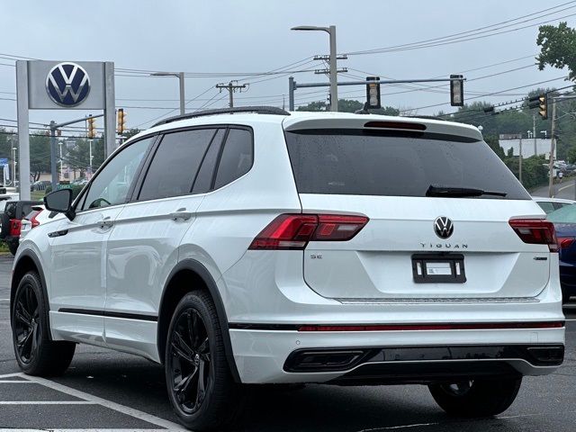 2024 Volkswagen Tiguan SE R-Line Black