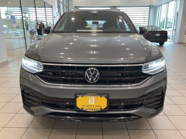 2024 Volkswagen Tiguan SE R-Line Black