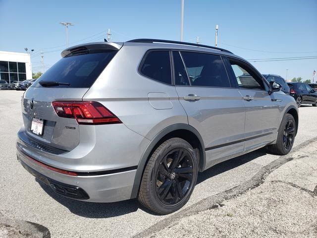 2024 Volkswagen Tiguan SE R-Line Black