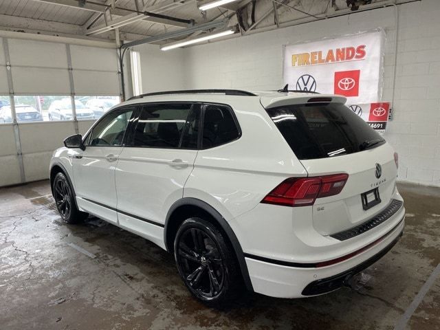 2024 Volkswagen Tiguan SE R-Line Black