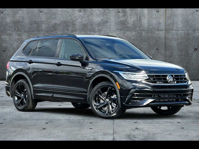 2024 Volkswagen Tiguan SE R-Line Black