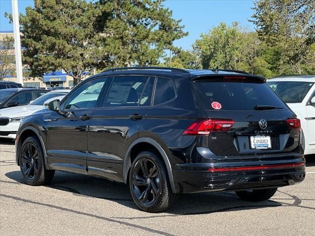 2024 Volkswagen Tiguan SE R-Line Black