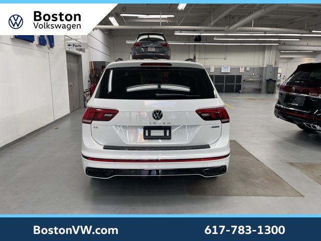 2024 Volkswagen Tiguan SE R-Line Black