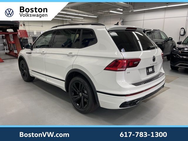 2024 Volkswagen Tiguan SE R-Line Black