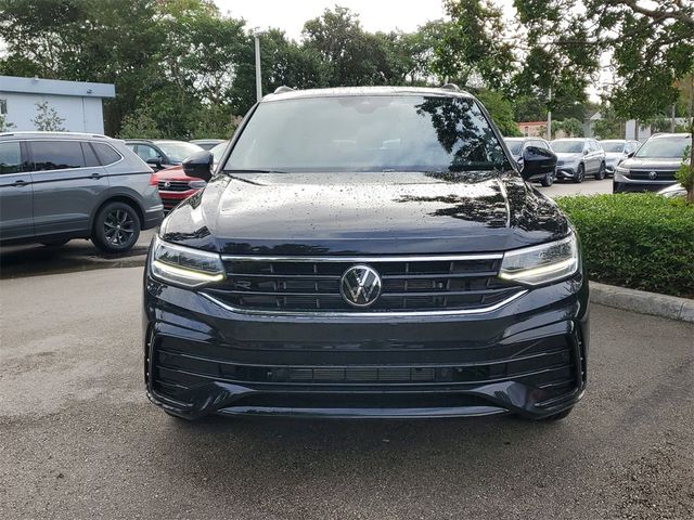 2024 Volkswagen Tiguan SE R-Line Black