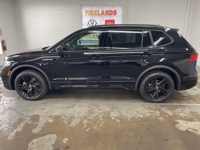 2024 Volkswagen Tiguan/Taos SE R-Line Black