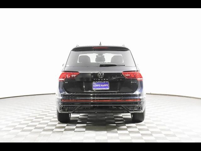 2024 Volkswagen Tiguan/Taos SE R-Line Black