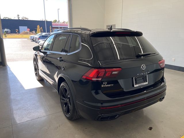 2024 Volkswagen Tiguan/Taos SE R-Line Black