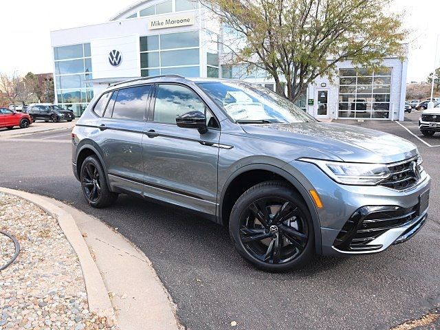 2024 Volkswagen Tiguan/Taos SE R-Line Black