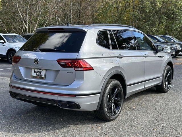 2024 Volkswagen Tiguan SE R-Line Black