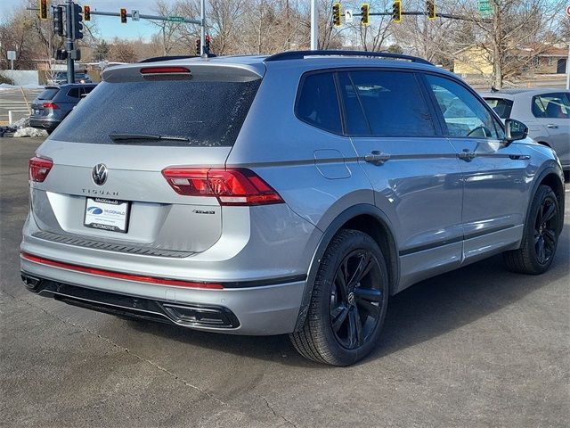 2024 Volkswagen Tiguan SE R-Line Black