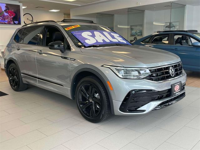 2024 Volkswagen Tiguan SE R-Line Black