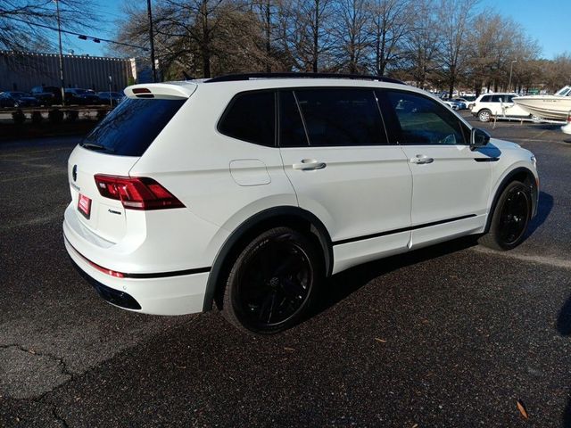 2024 Volkswagen Tiguan SE R-Line Black