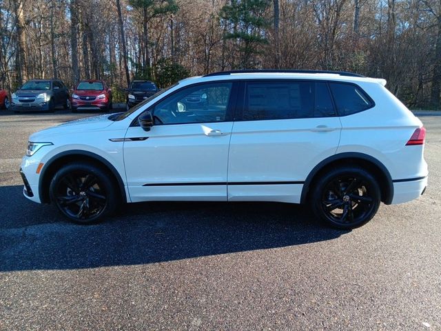 2024 Volkswagen Tiguan SE R-Line Black