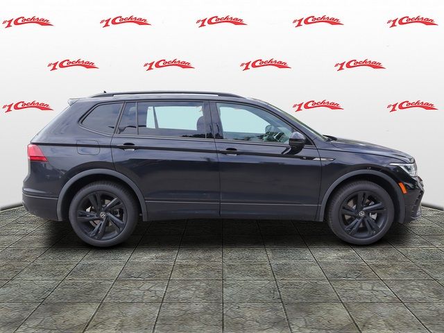 2024 Volkswagen Tiguan SE R-Line Black