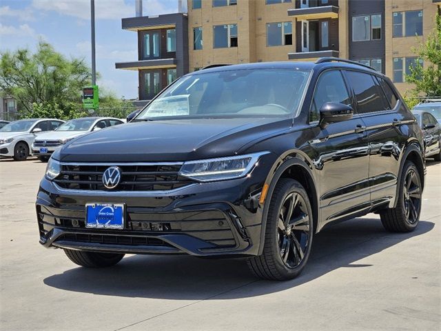 2024 Volkswagen Tiguan SE R-Line Black