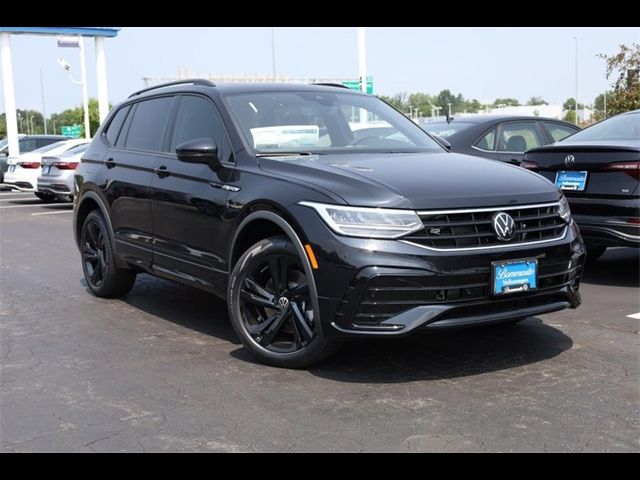 2024 Volkswagen Tiguan SE R-Line Black