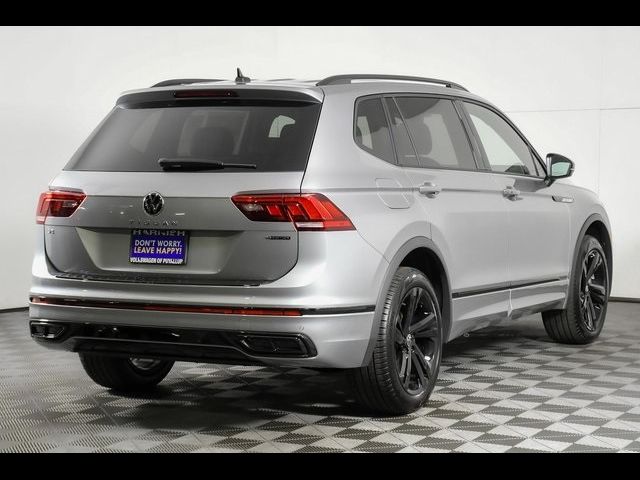 2024 Volkswagen Tiguan SE R-Line Black