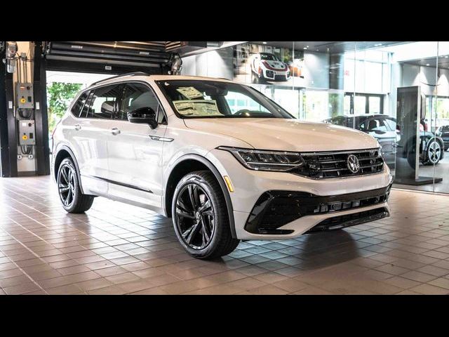 2024 Volkswagen Tiguan SE R-Line Black