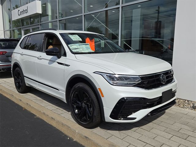 2024 Volkswagen Tiguan SE R-Line Black