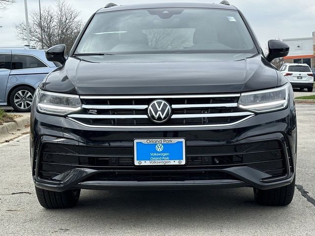 2024 Volkswagen Tiguan SE R-Line Black