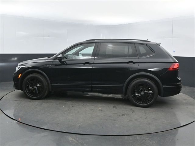 2024 Volkswagen Tiguan/Taos SE R-Line Black