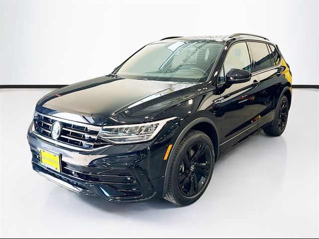 2024 Volkswagen Tiguan/Taos SE R-Line Black