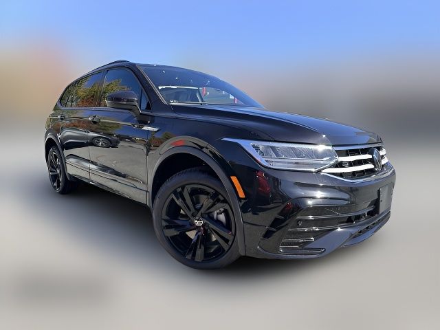 2024 Volkswagen Tiguan/Taos SE R-Line Black