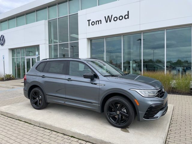 2024 Volkswagen Tiguan/Taos SE R-Line Black