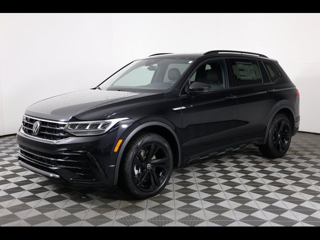 2024 Volkswagen Tiguan/Taos SE R-Line Black