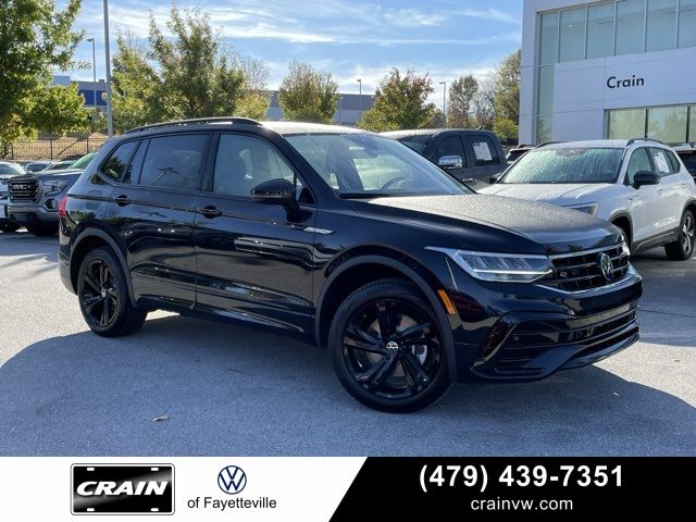 2024 Volkswagen Tiguan SE R-Line Black