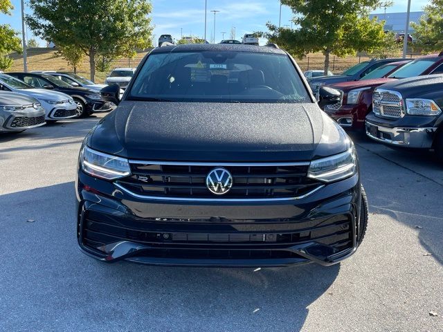 2024 Volkswagen Tiguan SE R-Line Black