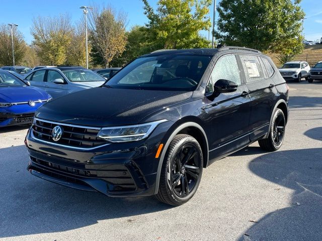 2024 Volkswagen Tiguan SE R-Line Black