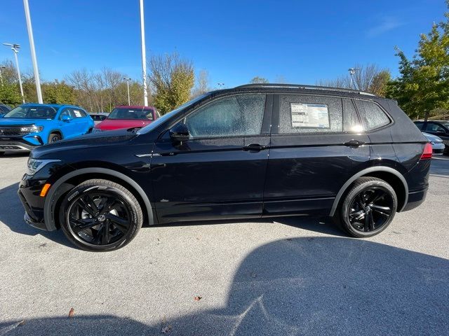 2024 Volkswagen Tiguan SE R-Line Black