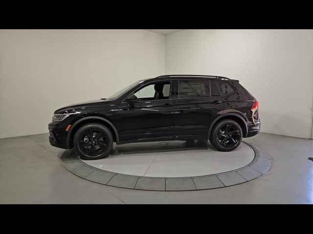 2024 Volkswagen Tiguan SE R-Line Black