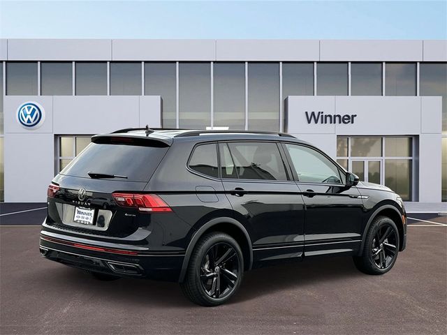 2024 Volkswagen Tiguan SE R-Line Black