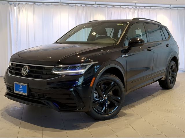 2024 Volkswagen Tiguan SE R-Line Black