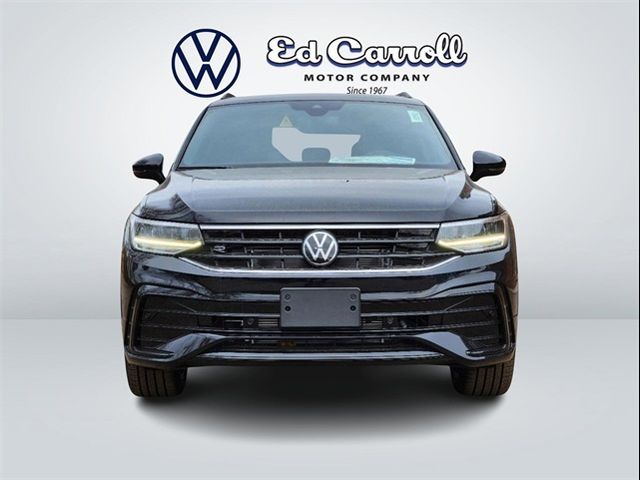 2024 Volkswagen Tiguan SE R-Line Black