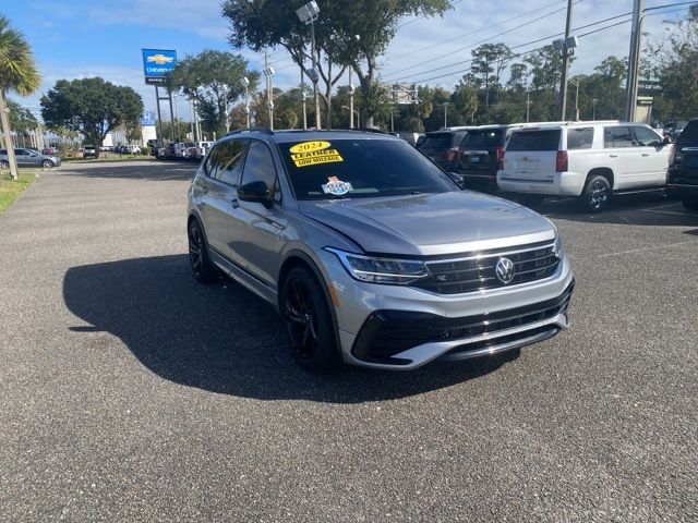 2024 Volkswagen Tiguan SE R-Line Black