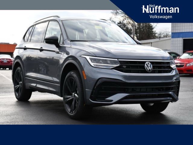 2024 Volkswagen Tiguan SE R-Line Black