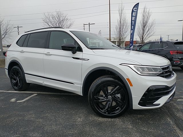 2024 Volkswagen Tiguan SE R-Line Black