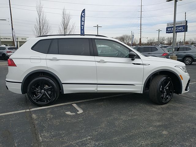 2024 Volkswagen Tiguan SE R-Line Black