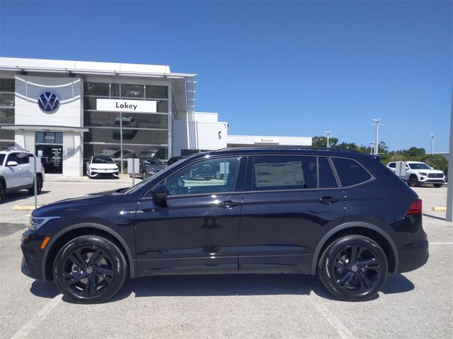 2024 Volkswagen Tiguan SE R-Line Black