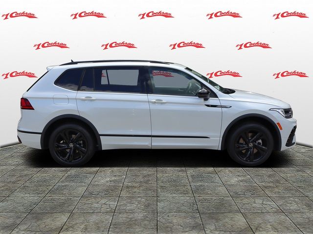 2024 Volkswagen Tiguan SE R-Line Black